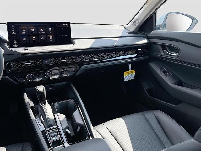 Photo of 2025 Solar Silver Metallic Honda Accord Hybrid