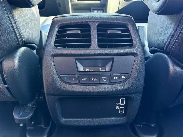 Photo of 2021 Platinum White Pearl Honda Pilot