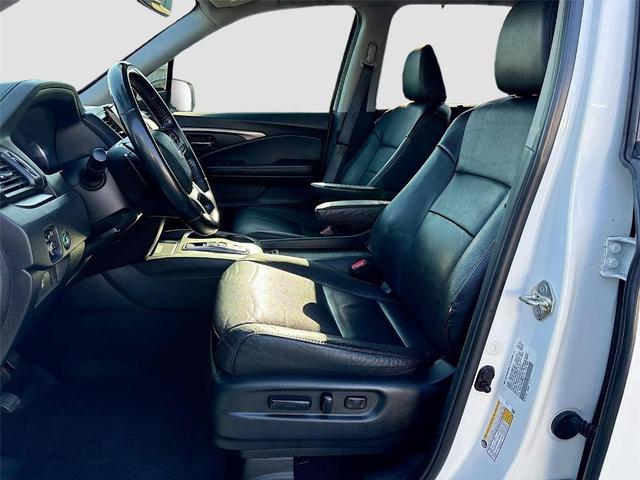 Photo of 2021 Platinum White Pearl Honda Pilot