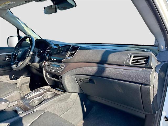 Photo of 2021 Platinum White Pearl Honda Pilot