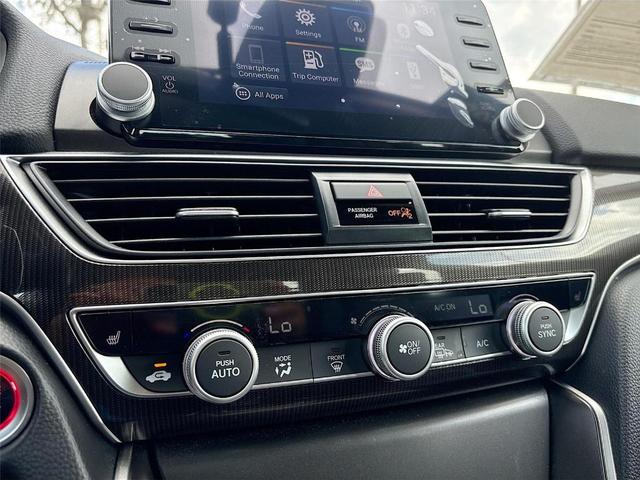 Photo of 2022 Lunar Silver Metallic Honda Accord