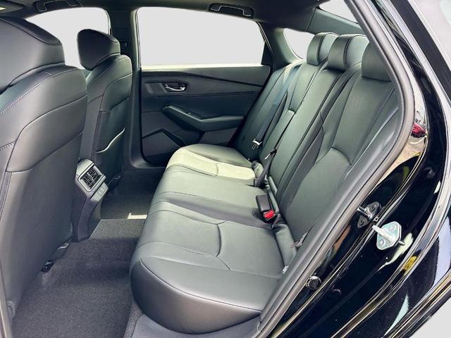 Photo of 2025 Crystal Black Pearl Honda Accord Hybrid