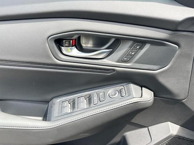 Photo of 2025 Crystal Black Pearl Honda Accord Hybrid