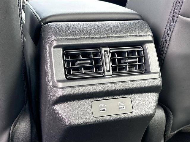 Photo of 2025 Crystal Black Pearl Honda Accord Hybrid
