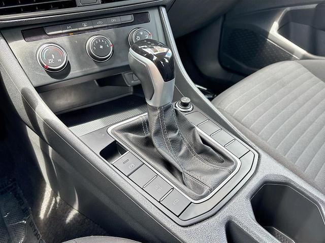 Photo of 2024 Pure White Volkswagen Jetta