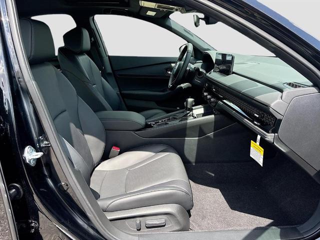 Photo of 2025 Crystal Black Pearl Honda Accord Hybrid