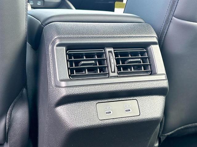 Photo of 2025 Solar Silver Metallic Honda Accord Hybrid
