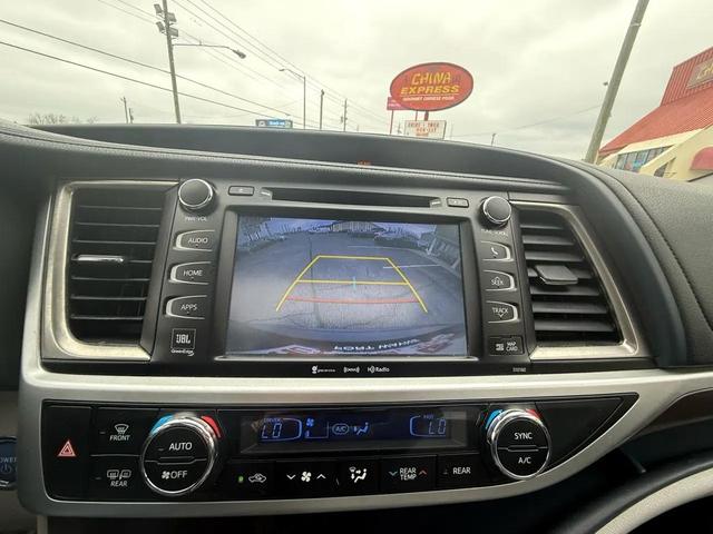 Photo of 2016 Midnight Black Metallic Toyota Highlander Hybrid