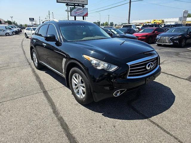 Photo of 2013 Black INFINITI FX37