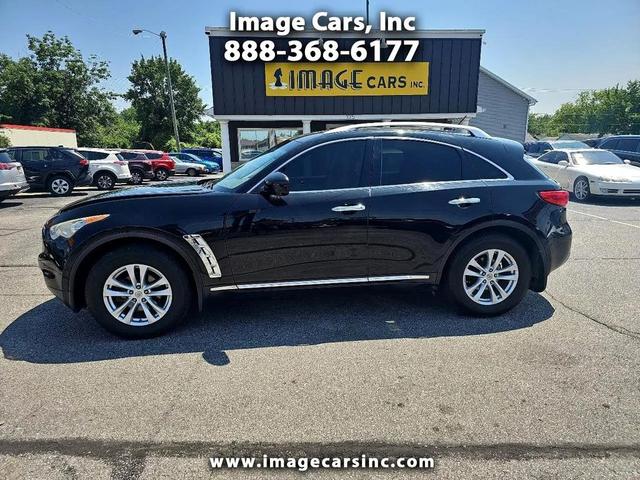 Photo of 2013 Black INFINITI FX37