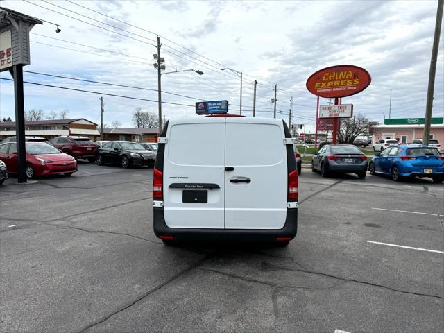 Photo of 2019 Arctic White Mercedes-Benz Metris