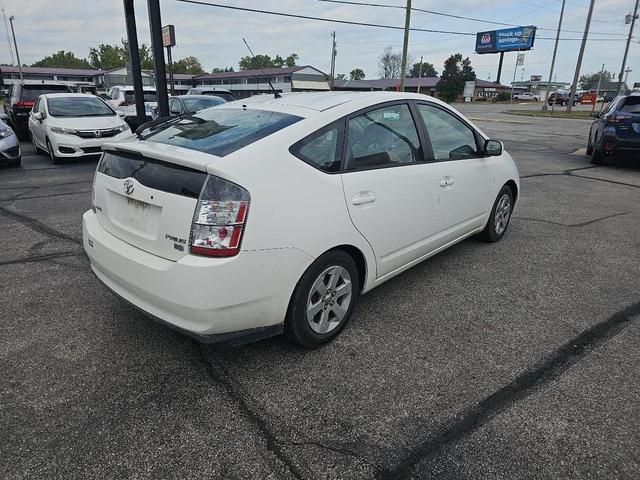 Photo of 2004 Millennium Silver Toyota Prius