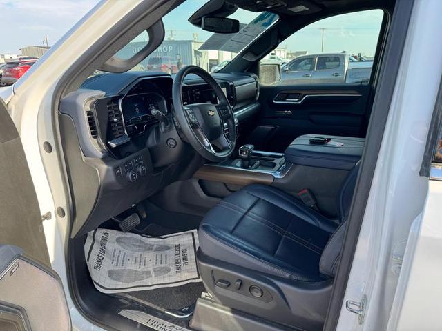 Photo of 2024 Iridescent Pearl Tricoat Chevrolet Silverado 1500