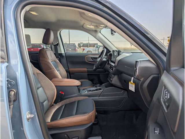Photo of 2025 Azure Gray Metallic Tri-Coat Ford Bronco Sport