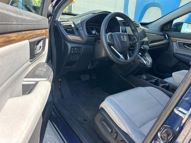 Photo of 2019 Obsidian Blue Honda CR-V