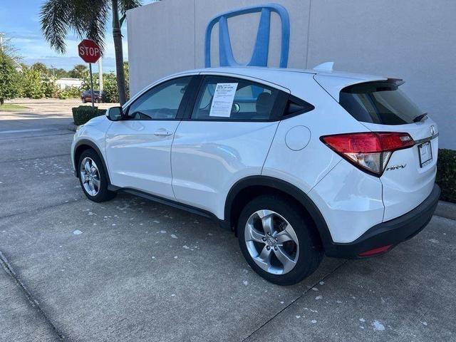 Photo of 2021 Platinum White Pearl Honda HR-V