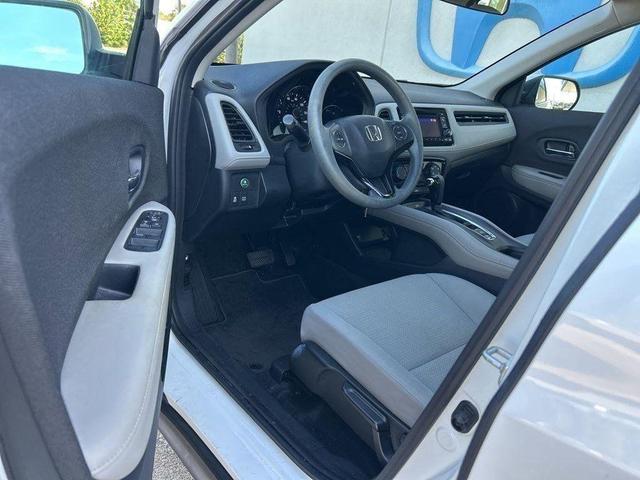 Photo of 2021 Platinum White Pearl Honda HR-V