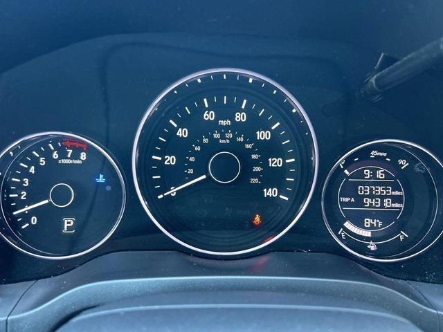 Photo of 2021 Platinum White Pearl Honda HR-V