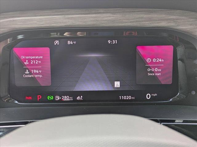Photo of 2024 Silver Mist Metallic Volkswagen Atlas
