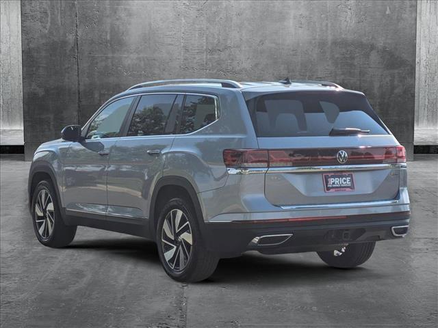 Photo of 2024 Silver Mist Metallic Volkswagen Atlas