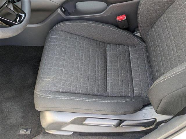 Photo of 2025 Platinum White Pearl Honda HR-V