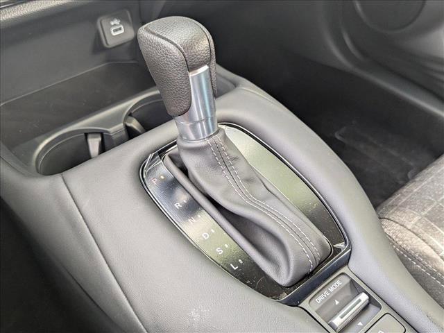 Photo of 2025 Platinum White Pearl Honda HR-V