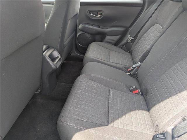 Photo of 2025 Platinum White Pearl Honda HR-V