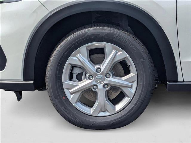 Photo of 2025 Platinum White Pearl Honda HR-V