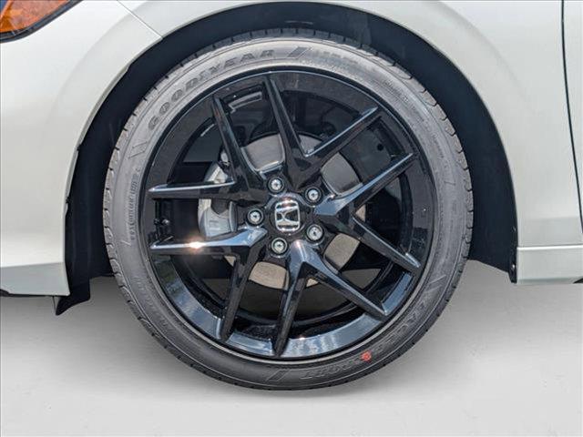 Photo of 2025 Platinum White Pearl Honda Civic