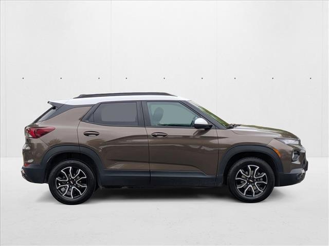 Photo of 2022 Zeus Bronze Metallic Chevrolet Trailblazer