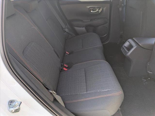 Photo of 2025 Platinum White Pearl Honda HR-V