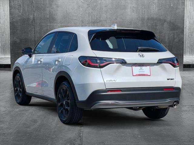 Photo of 2025 Platinum White Pearl Honda HR-V