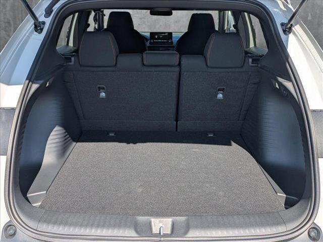 Photo of 2025 Platinum White Pearl Honda HR-V