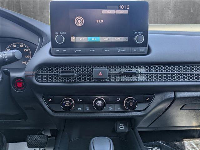 Photo of 2025 Platinum White Pearl Honda HR-V