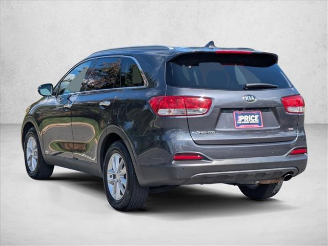 Photo of 2018 Platinum Graphite Kia Sorento