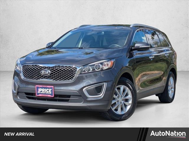 Photo of 2018 Platinum Graphite Kia Sorento