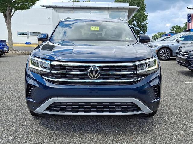 Photo of 2022 Tourmaline Blue Metallic Volkswagen Atlas Cross Sport