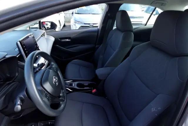 Photo of 2021 Classic Silver Metallic Toyota Corolla