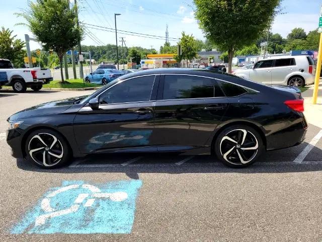 Photo of 2019 Crystal Black Pearl Honda Accord