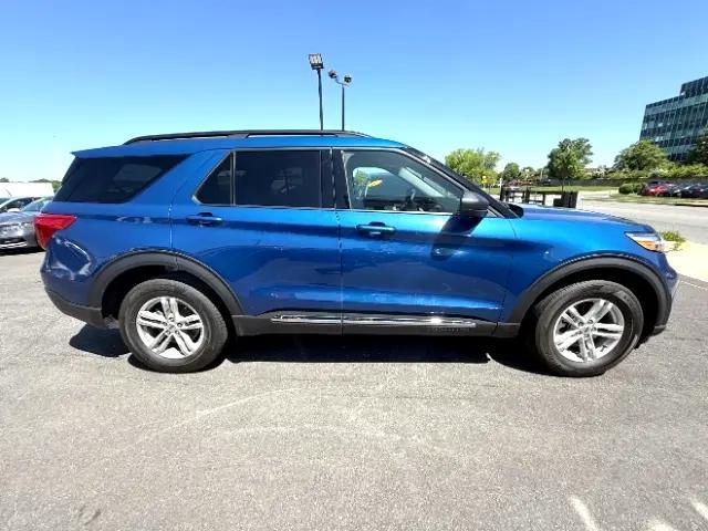 Photo of 2023 Atlas Blue Metallic Ford Explorer