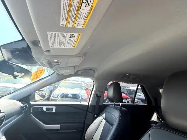 Photo of 2023 Atlas Blue Metallic Ford Explorer
