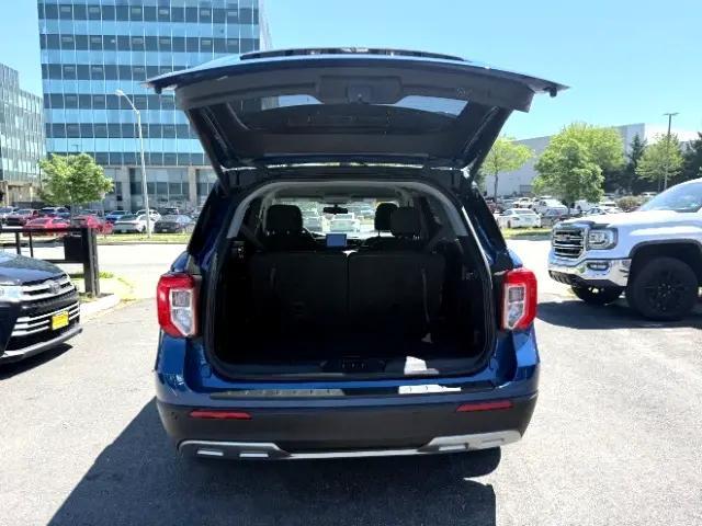 Photo of 2023 Atlas Blue Metallic Ford Explorer