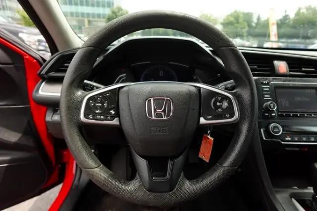 Photo of 2019 Rallye Red Honda Civic