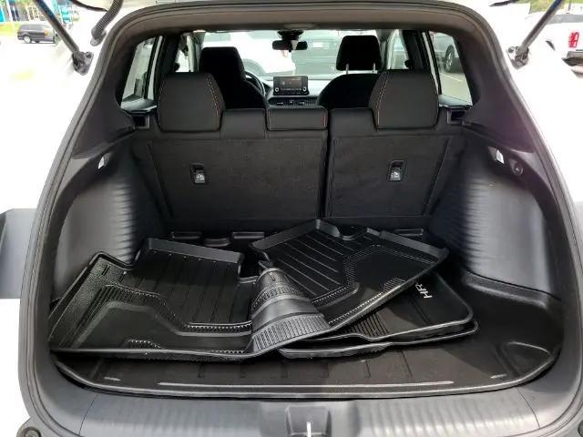Photo of 2024 Platinum White Pearl Honda HR-V