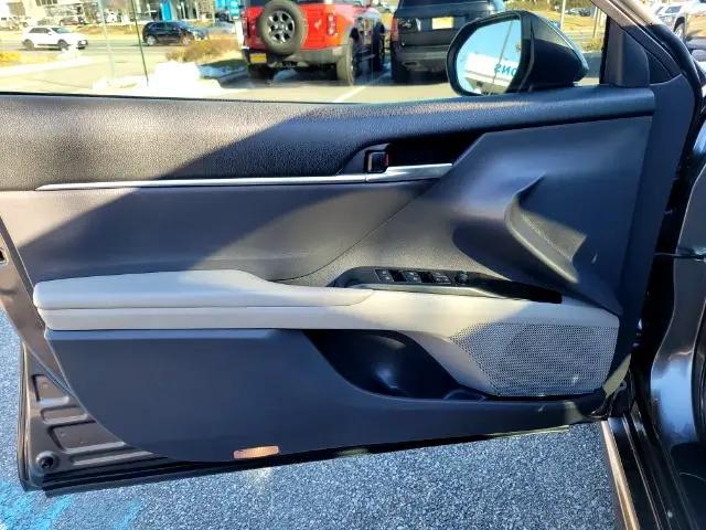 Photo of 2019 Predawn Gray Mica Toyota Camry