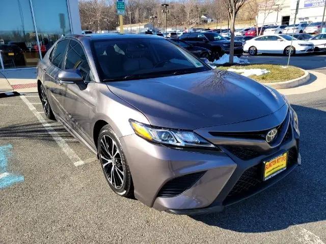 Photo of 2019 Predawn Gray Mica Toyota Camry