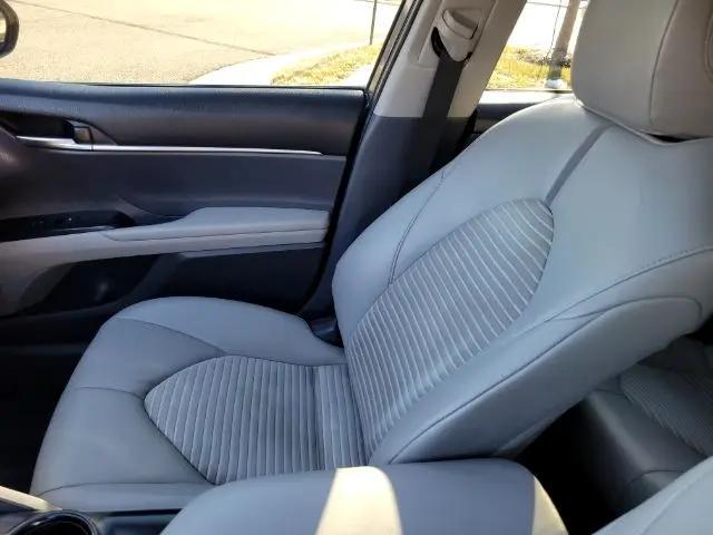 Photo of 2019 Predawn Gray Mica Toyota Camry
