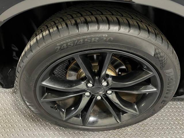 Photo of 2016 Black Dodge Challenger