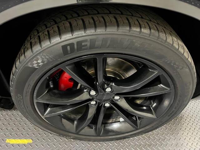 Photo of 2016 Black Dodge Challenger