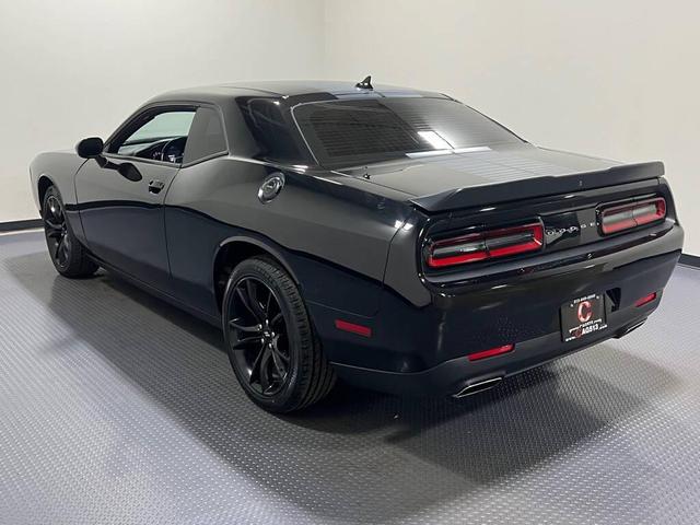 Photo of 2016 Black Dodge Challenger